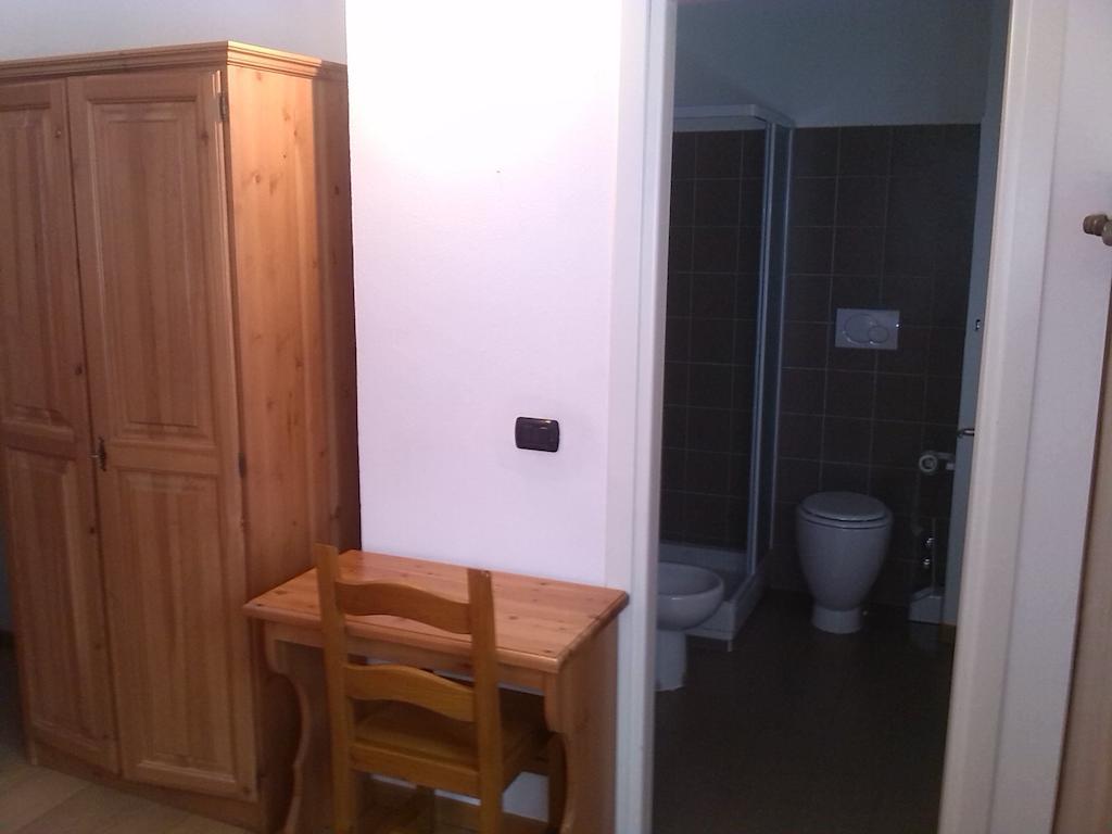 Casa San Francesco Hotel Bardonecchia Cameră foto