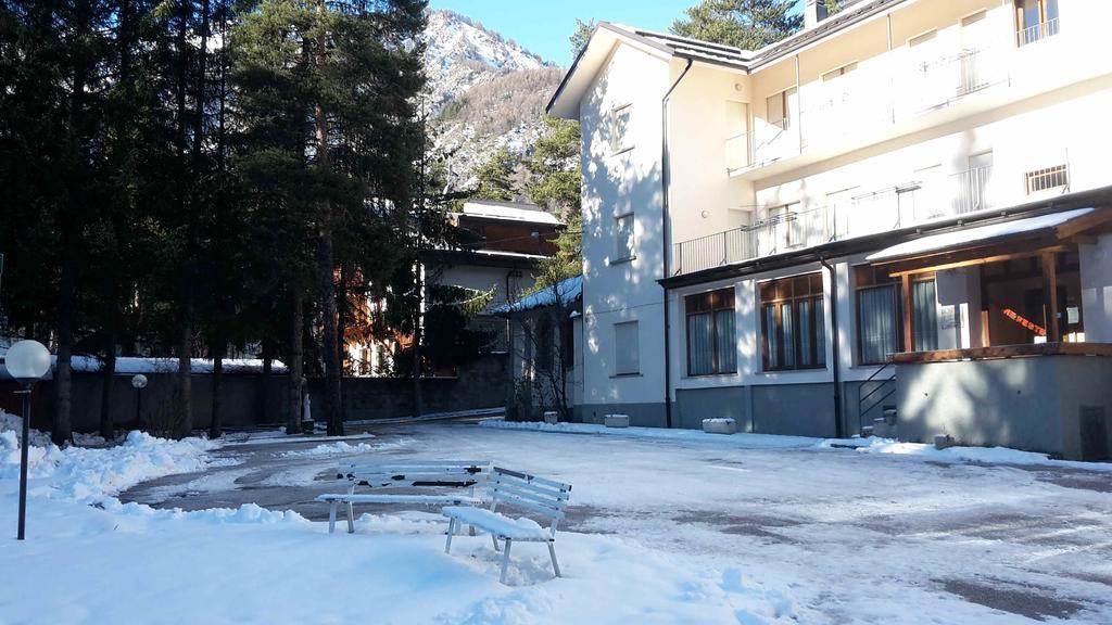 Casa San Francesco Hotel Bardonecchia Exterior foto